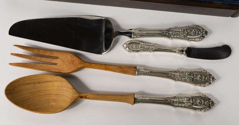 WALLACE "ROSE POINT" STERLING HANDLED SERVERS