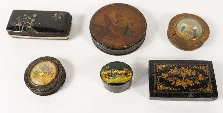 SIX ANTIQUE SNUFF BOXES