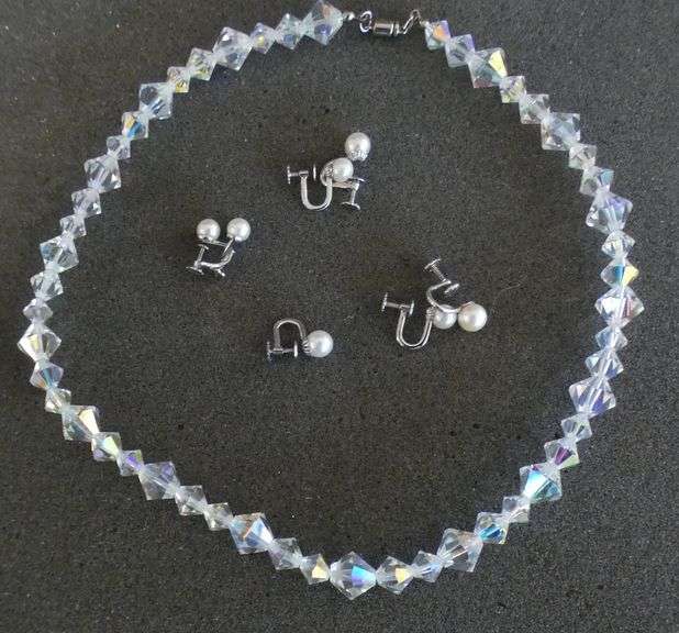 PEARL EARRINGS AND FASHION NECKLACE