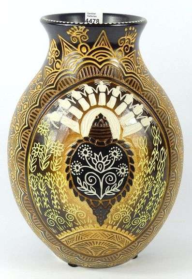 STEVE SMITH TALKING EARTH VASE