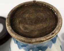 THREE PIECES OF CHINESE BLUE & WHITE PORCELAIN