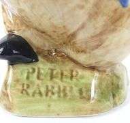 COLLECTIBLE FIGURINE "PETER RABBIT"