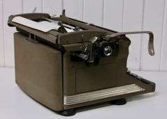 UNDERWOOD TYPEWRITER