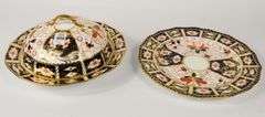 TWO PIECES OF ROYAL CROWN DERBY 2451 IMARI CHINA