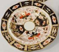 TWO PIECES OF ROYAL CROWN DERBY 2451 IMARI CHINA