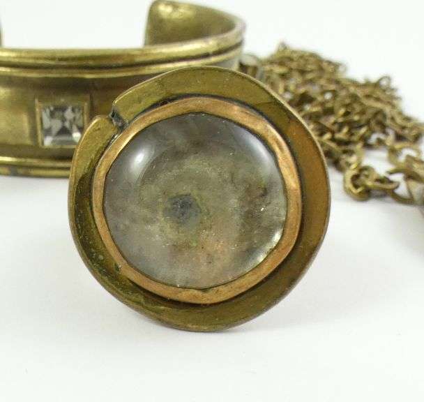 MODERNIST ARTISAN JEWELLERY