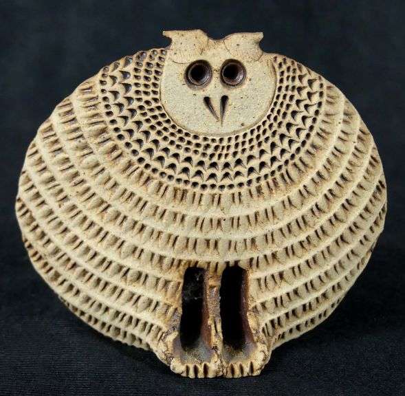 INUIT CERAMIC OWL