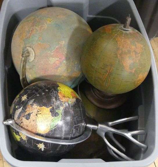 TERRESTRIAL GLOBES