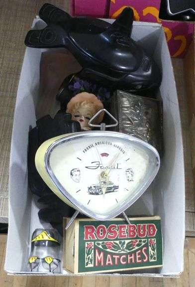 CURIOS & COLLECTIBLES