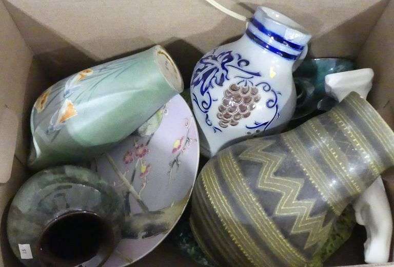 POTTERY INCLUDING LAMP
