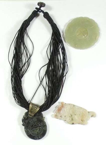 CHINESE JADE JEWELLERY