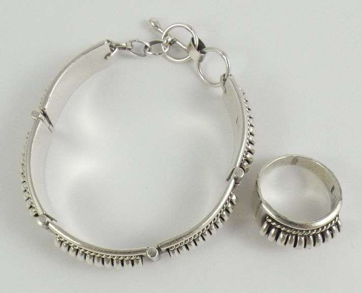 BRACELET & RING