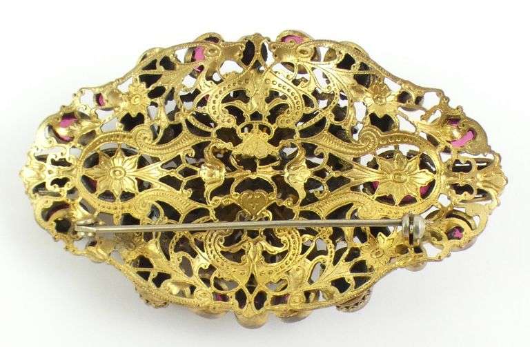 ANTIQUE FILIGREE BROOCH