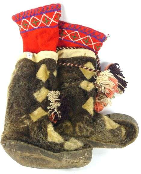 PAIR MUKLUKS