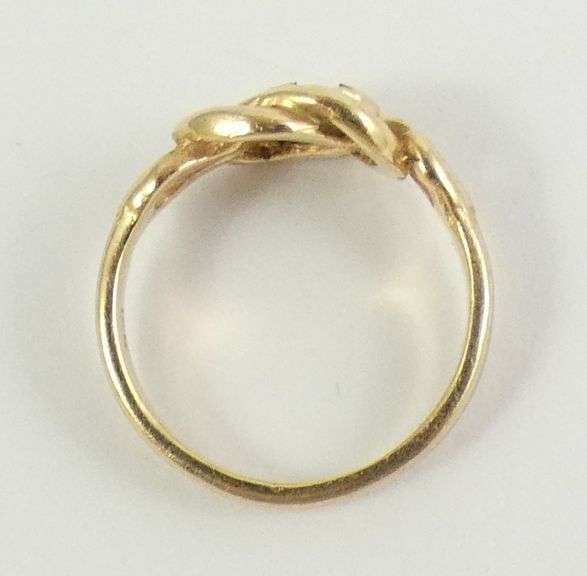 DAINTY GOLD RING
