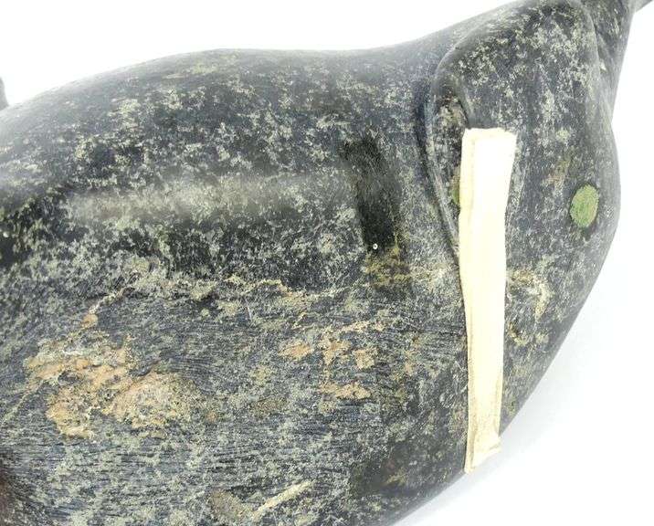 INUIT SOAPSTONE CARVING