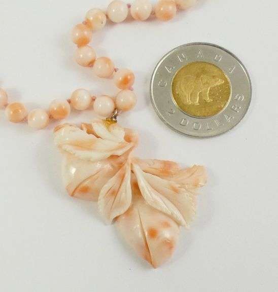 CORAL PENDANT NECKLACE