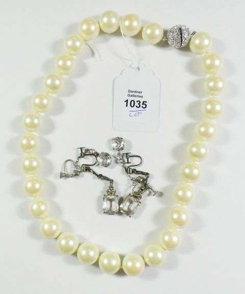 NECKLACE, EARRINGS