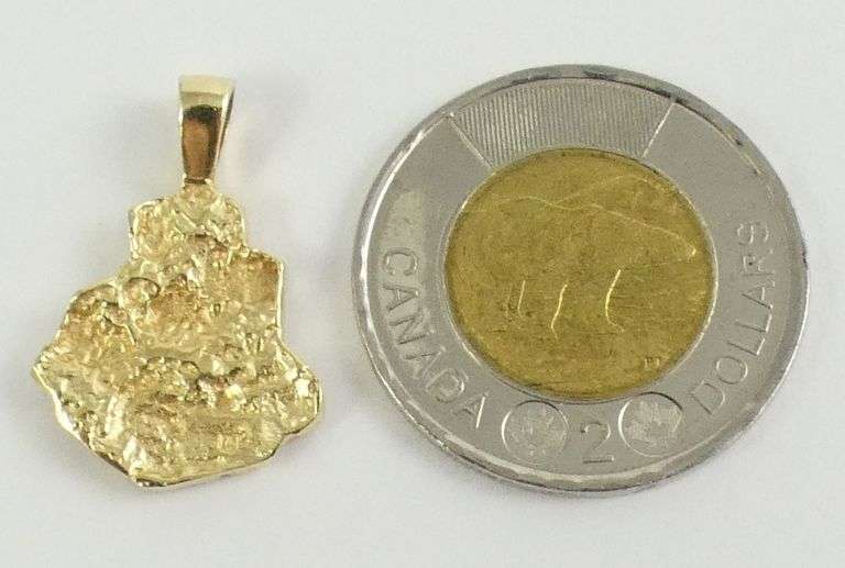 GOLD PENDANT