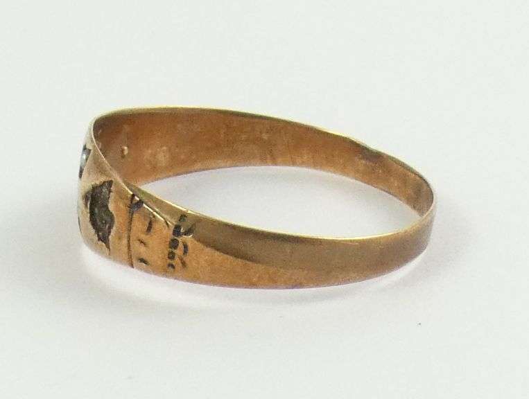ANTIQUE RING