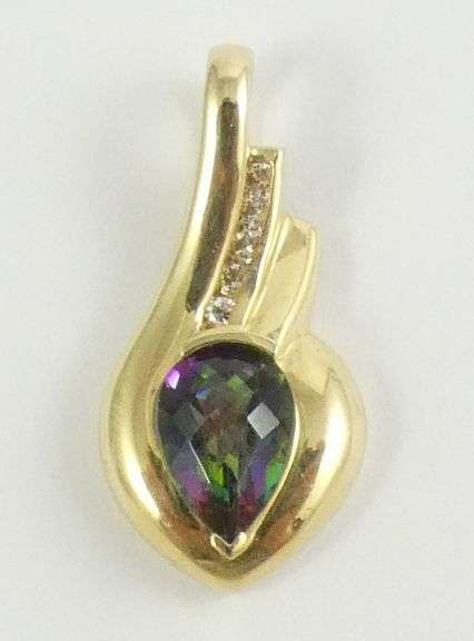 GEMSTONE PENDANT