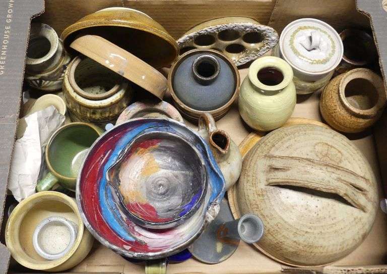 POTTERY/CERAMICS
