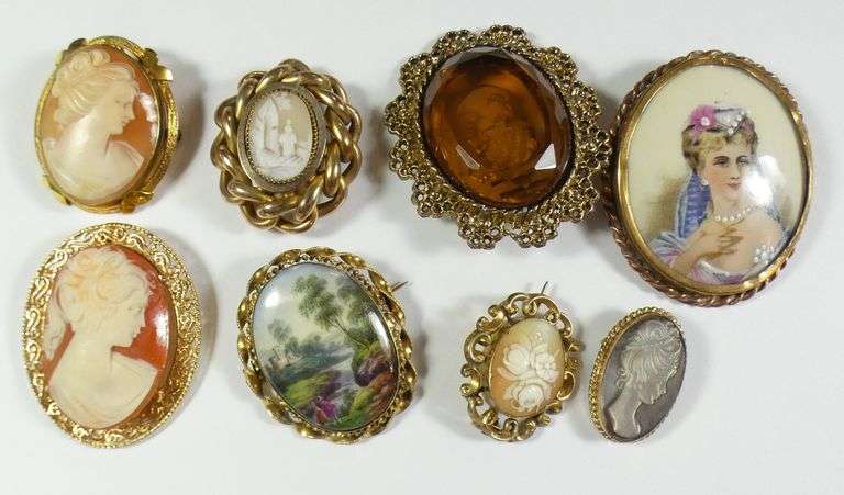 CAMEO & PORCELAIN JEWELLERY