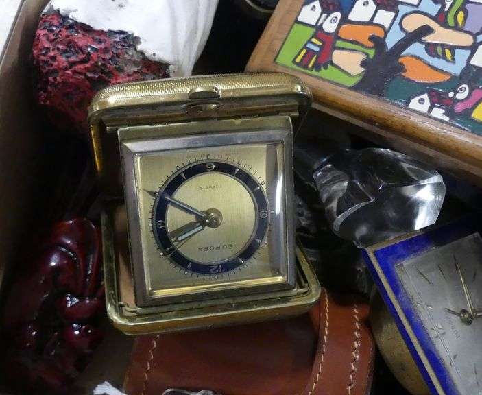CLOCKS & MORE