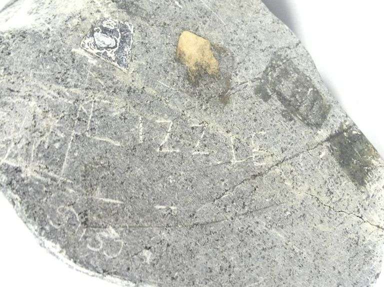 INUIT SOAPSTONE CARVING
