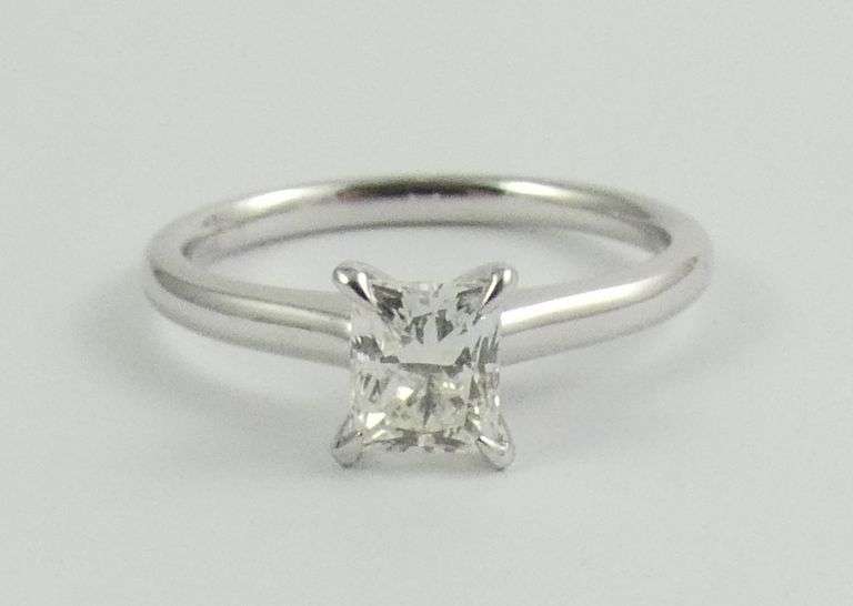 PRINCESS DIAMOND SOLITAIRE RING