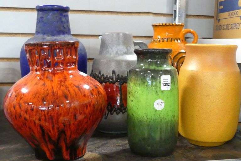 6 PIECES POTTERY
