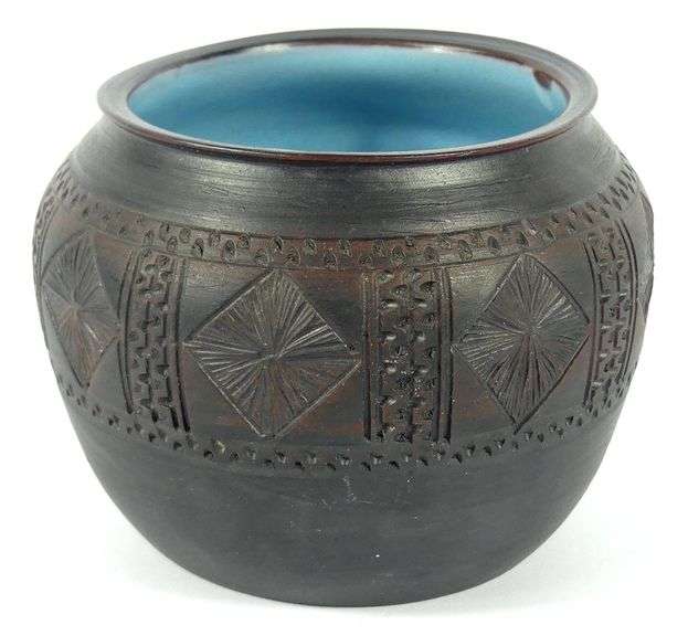 SIX NATIONS VASE