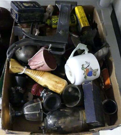 CURIOS & COLLECTIBLES
