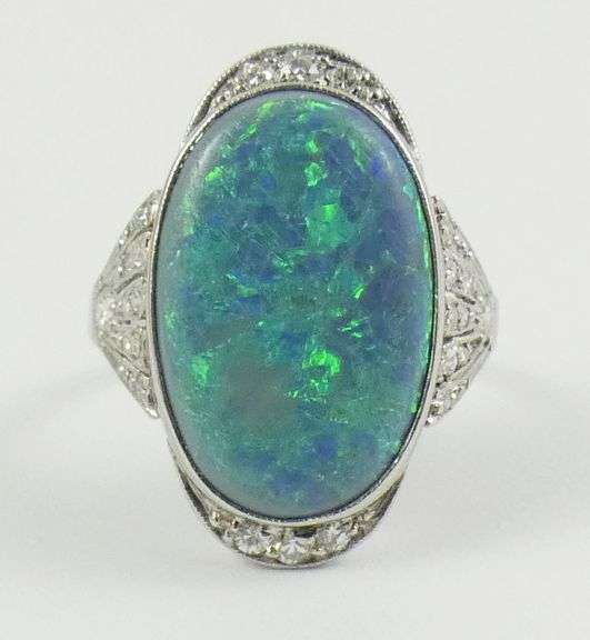 LADIES' ANTIQUE OPAL & DIAMOND RING