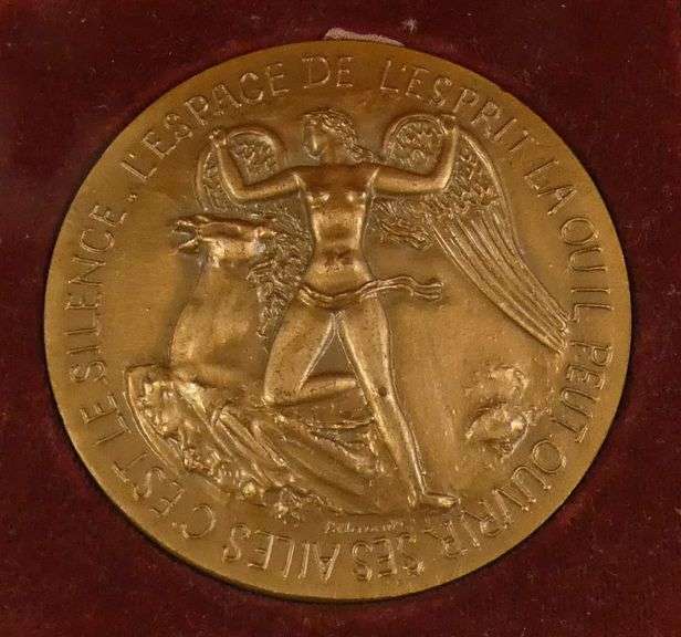 CASED FRENCH BRONZE MEDALLION
