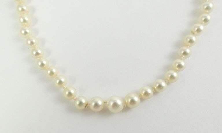 PEARL NECKLACE