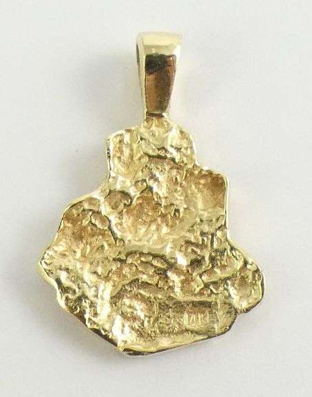 GOLD PENDANT