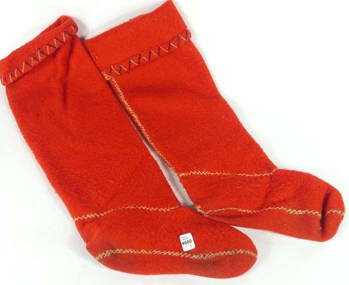 INUIT STOCKINGS & SCARF
