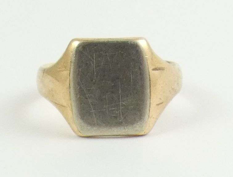 GOLD RING