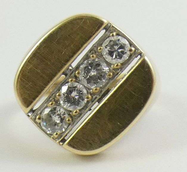 GENTLEMEN'S DIAMOND RING
