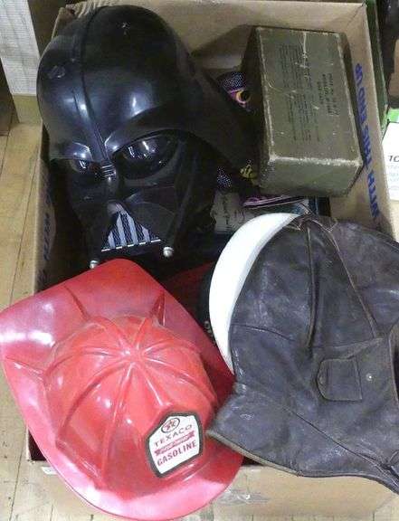 HATS, COLLECTIBLES
