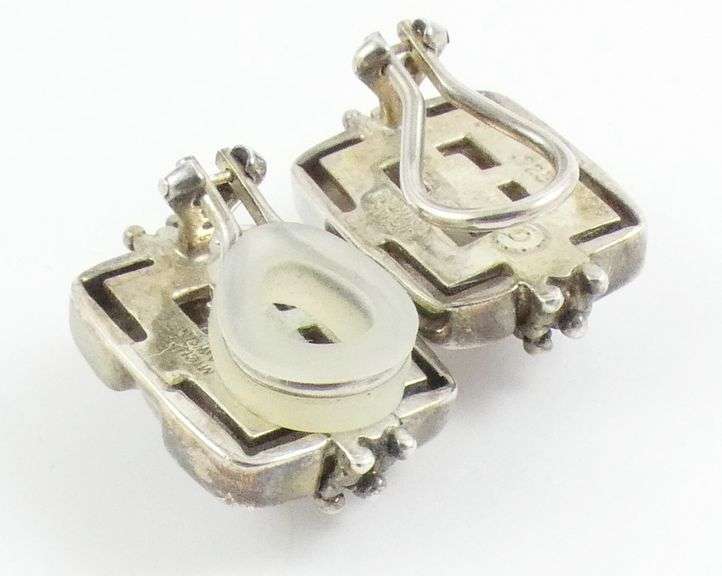 RING AND PAIR EARRINGS
