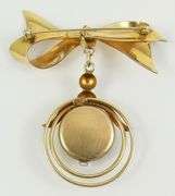 LADIES' RETRO STYLE PENDANT WATCH