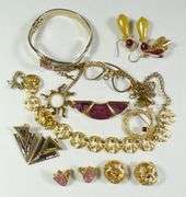 GOLD-TONE METAL FASHION