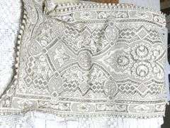 LINENS & DOILIES