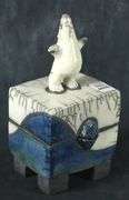 GARY MCKAGUE POTTERY TRINKET BOX