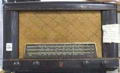 OLD PHILIPS TABLE RADIO