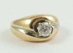 GENTLEMEN'S DIAMOND SOLITAIRE RING