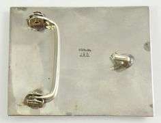 HANDCRAFTED SILVER BUCKLE