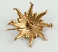 ANTIQUE GOLD BROOCH